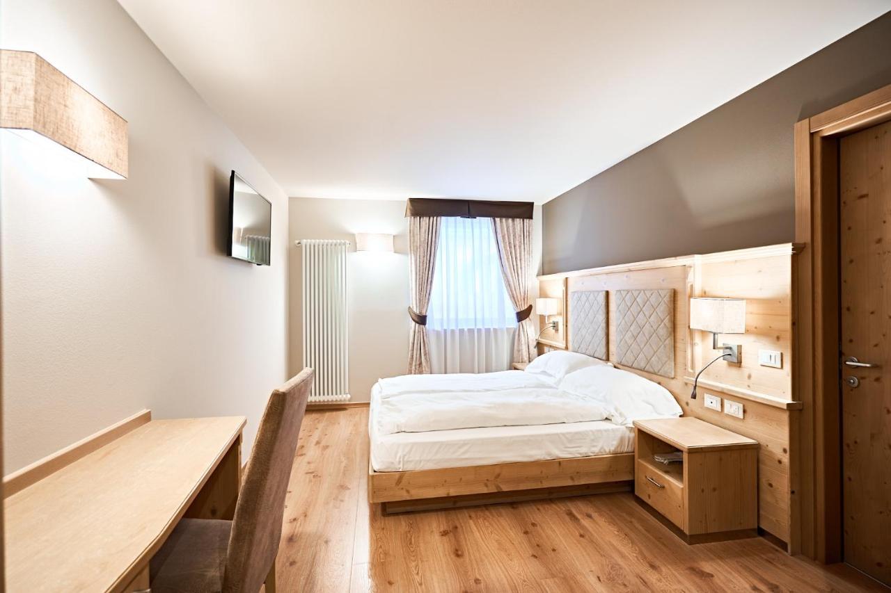Hotel Crozzon Madonna Eksteriør billede